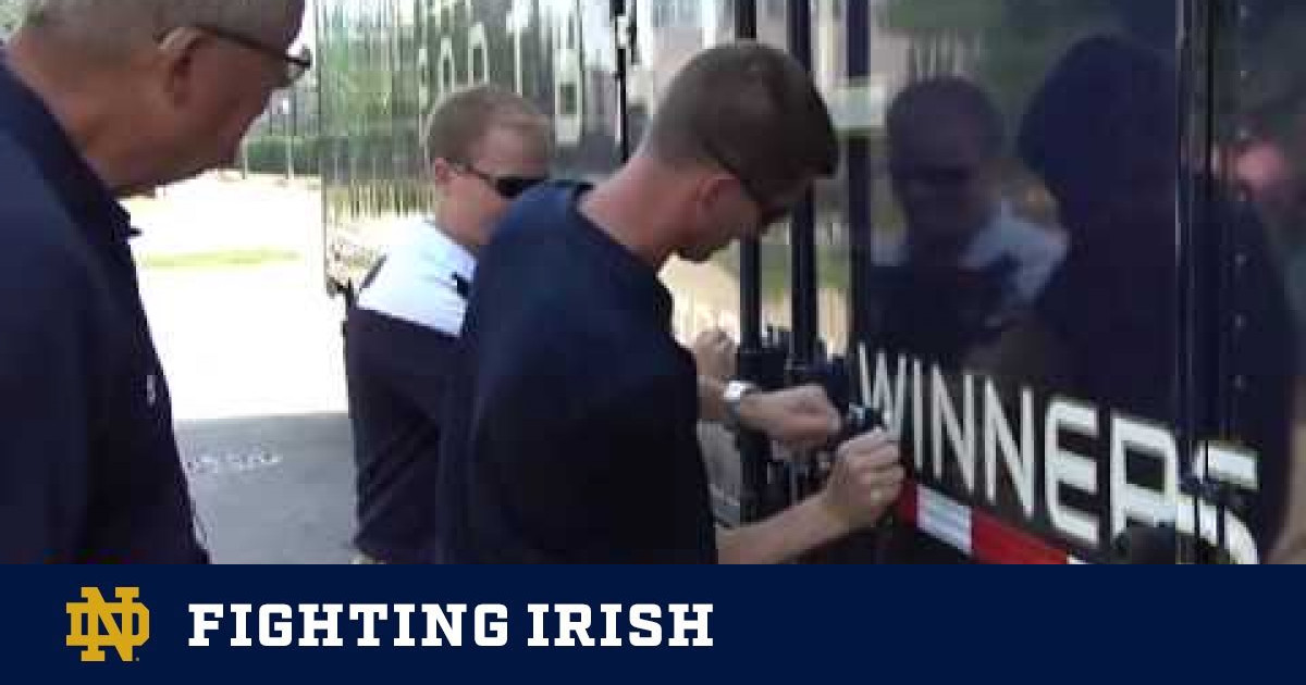 Notre Dame Football Equipment Truck Arrives â Notre Dame Fighting Irish â Official Athletics Website