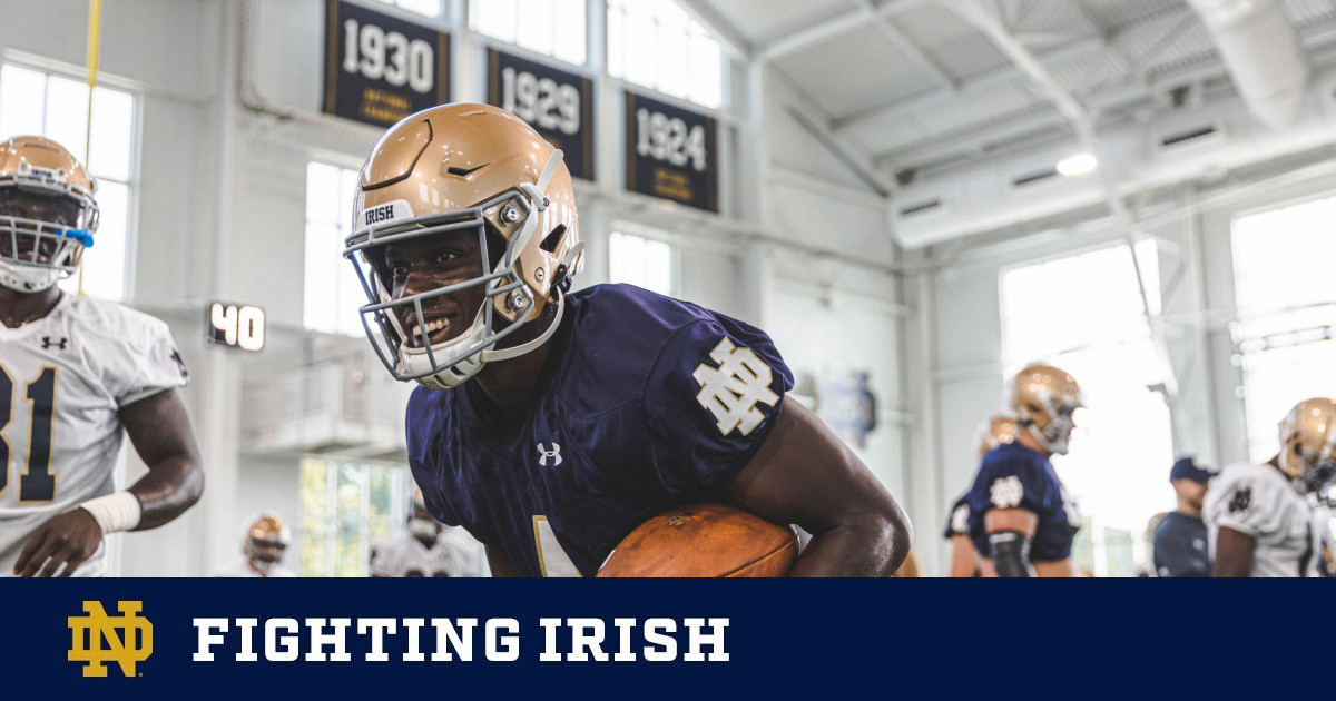 Notre Dame Football on Twitter: Back like we never left #GoIrish