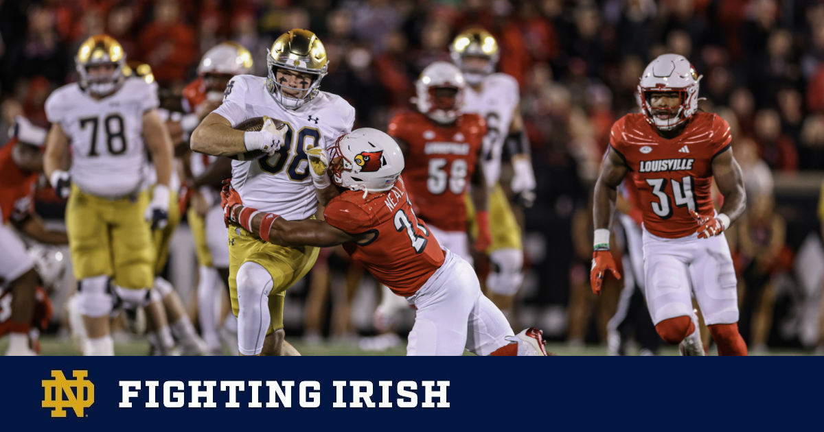 University of Notre Dame football team suffers 3320 loss to Louisville