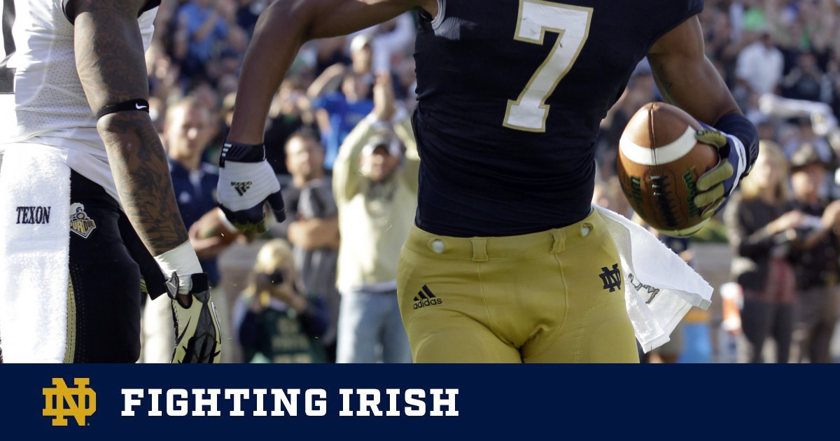 Mike Golic Jr. and Manti Te'o Selected to Capital One Academic All-America  Football Team – Notre Dame Fighting Irish – Official Athletics Website