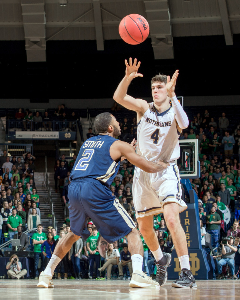 Notre Dame 72, Georgia Tech 64