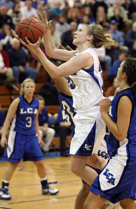 Freshman guard Natalie Novosel (Lexington, Ky.) will be the first Kentucky resident to suit up for the Notre Dame women's basketball program when she takes the court this fall. <i>(photo by David Stephenson/Lexington Herald-Leader)