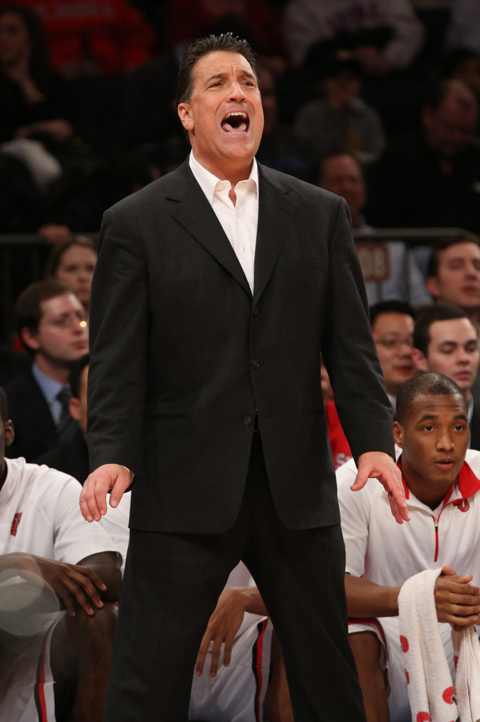 No. 20 Irish Fall to St. John's in NY, 67-63 (AP)