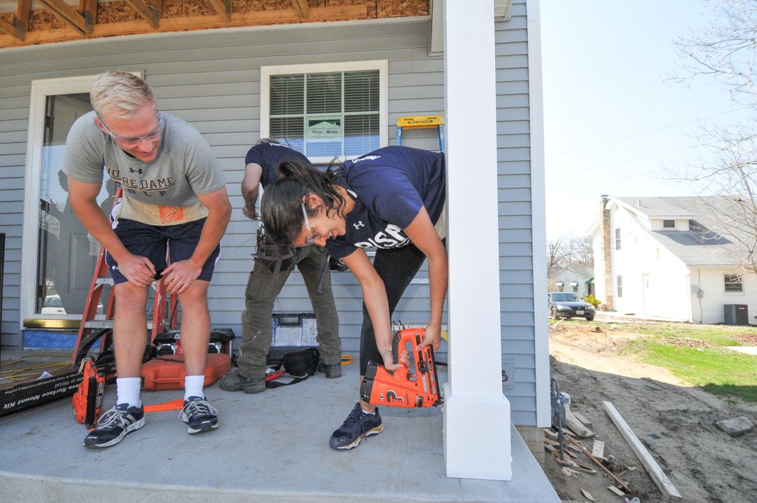 Notre Dame's Student-Athlete Advisory Council (SAAC) partnered with Habitat For Humanity of St. Joseph County to help build a home for a local family.
