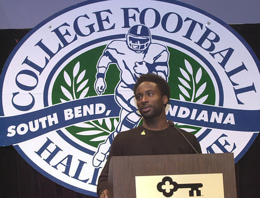 Rocket Ismail Set As Guest Speaker For 2004 Notre Dame Football Banquet Raghib "Rocket" Ismail will serve as the guest speaker for the 2004 Notre Dame Football Banquet.
