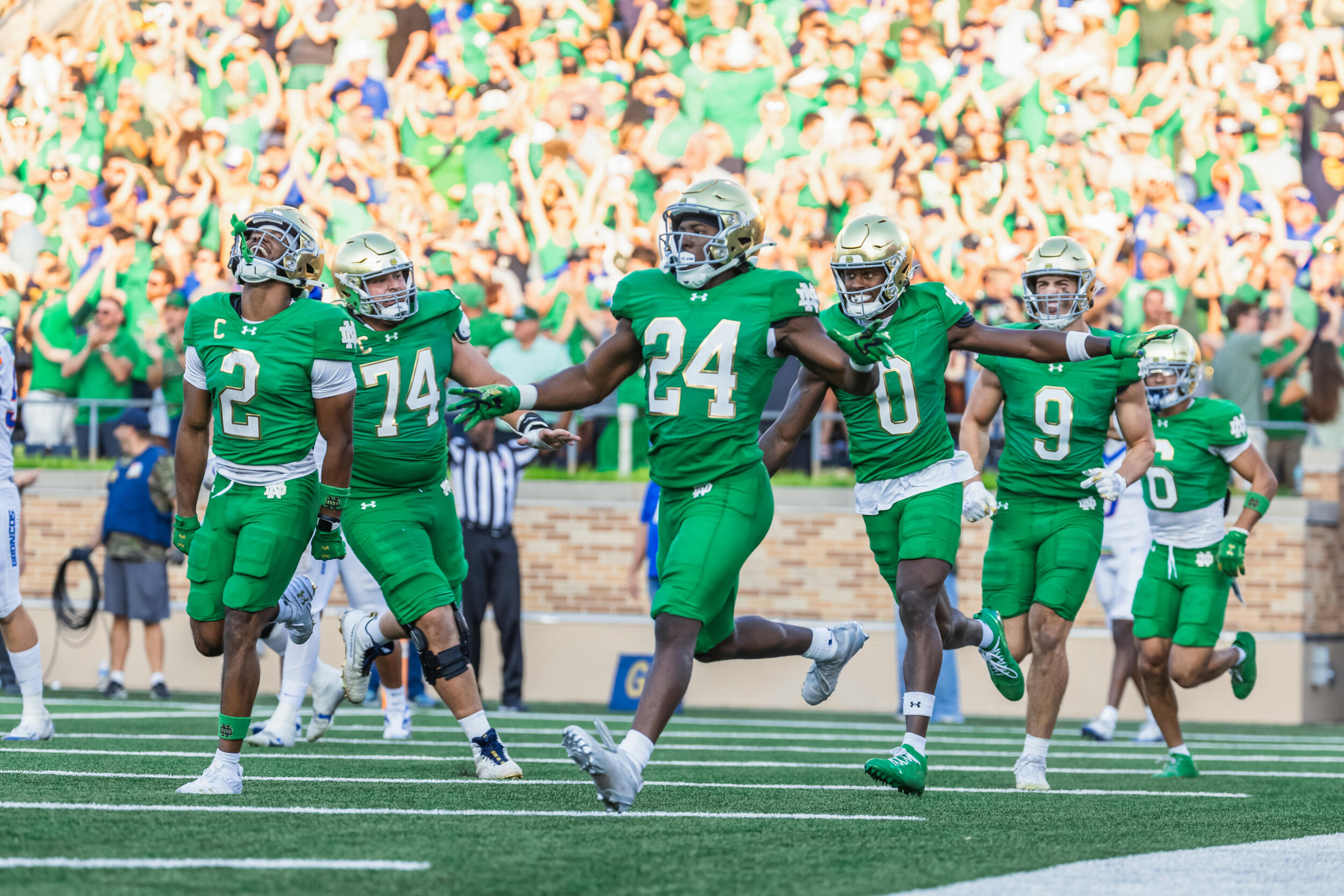 Irish Run Away from Boise State, 28-7 Irish Run Away from Boise State, 28-7