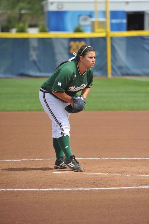 A veteran Jody Valdivia stayed focused in the circle all weekend for the Irish, leading them to three wins at the Southern Miss Mizuno Classic.