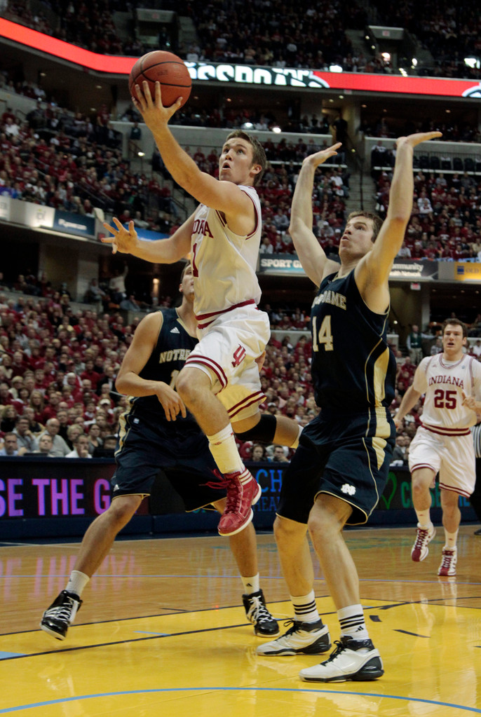 Irish Unable To Halt Streaking Hoosiers, Fall 69-58 (AP)