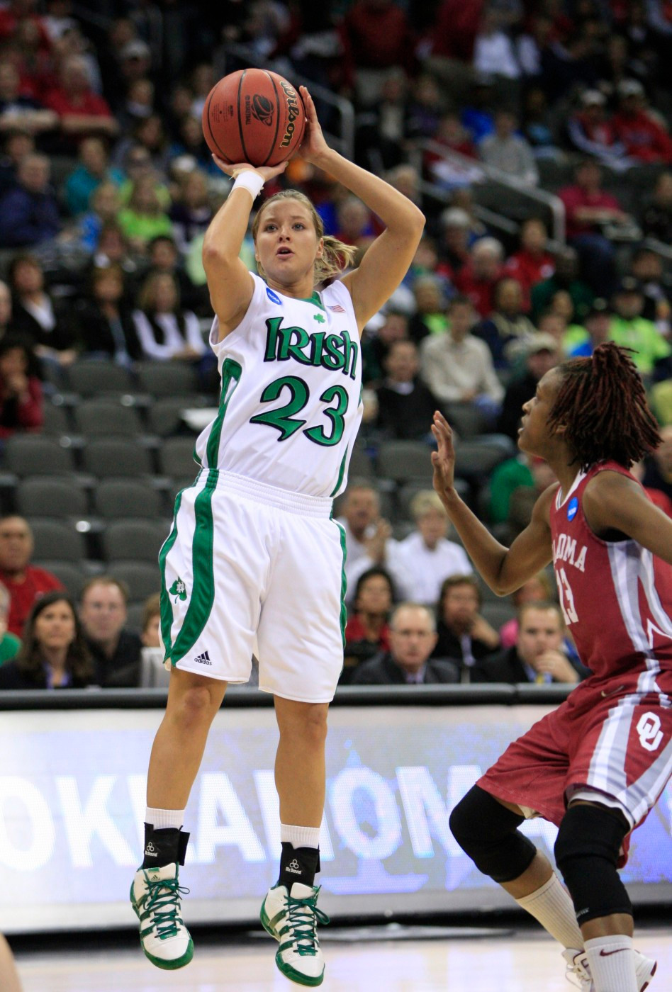 Oklahoma Outlasts Notre Dame in Overtime, 77-72 NCAA Oklahoma Notre Dame Basketball