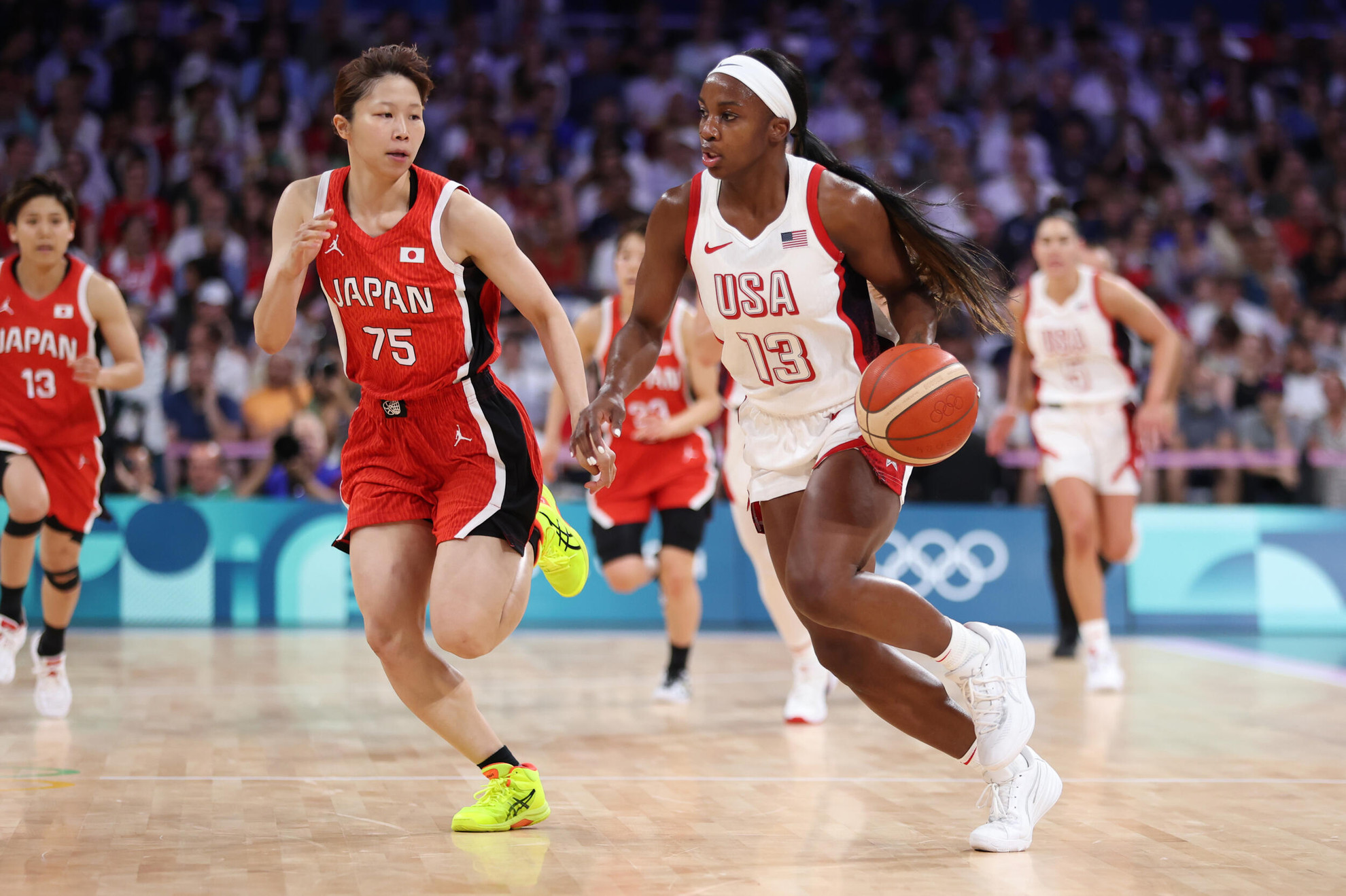 Ebo, Loyd, Young Headed To Knockout Rounds In Paris 2164270317