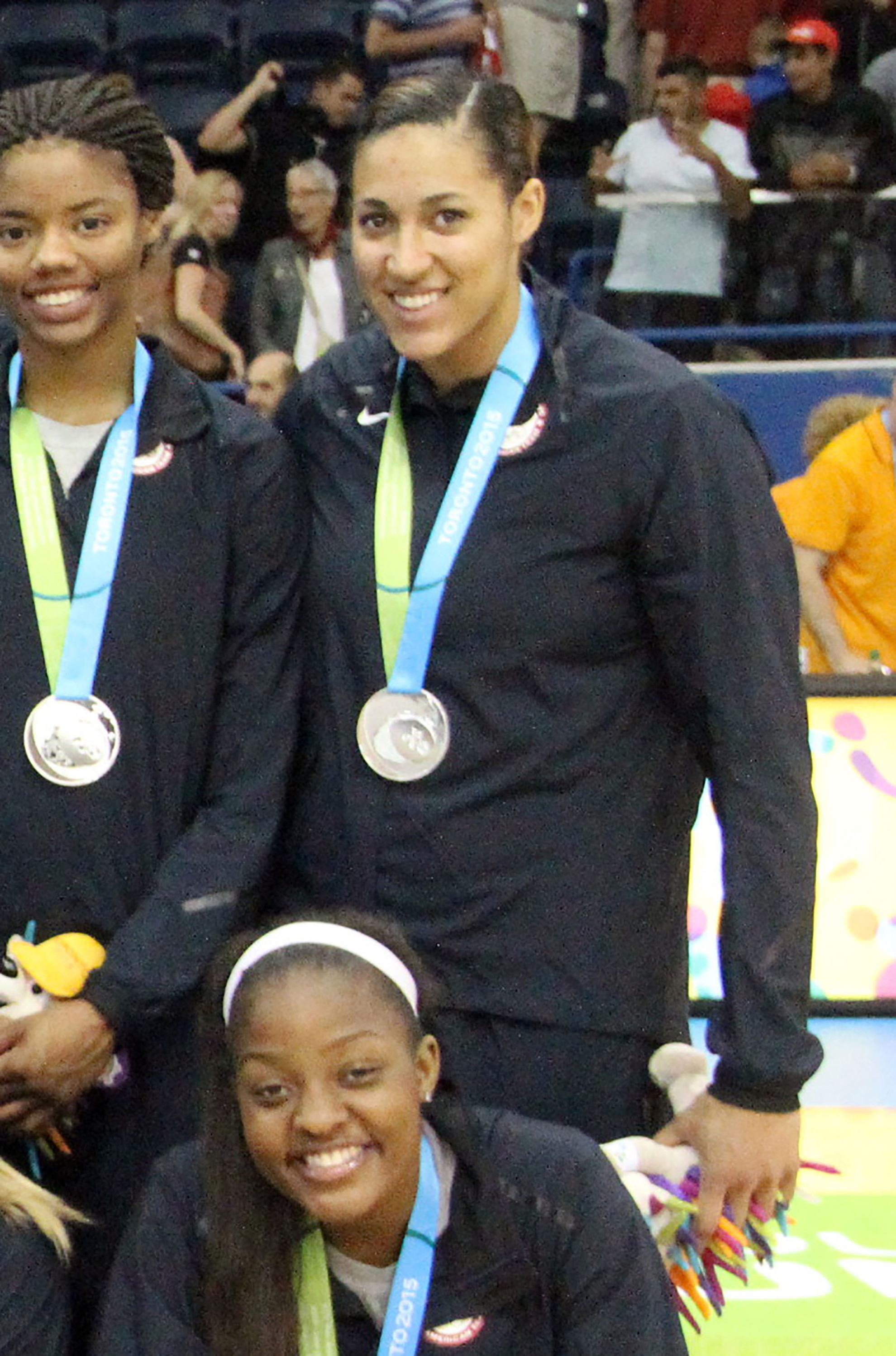 Achonwa Strikes Gold, Reimer Nabs Silver At Pan Am Games Notre Dame junior forward Taya Reimer earned her fourth USA Basketball medal on Monday, taking home a silver after scoring 10 points for Team USA in an 81-73 loss to Canada in the Pan Am Games final at the Ryerson Athletic Centre in Toronto.