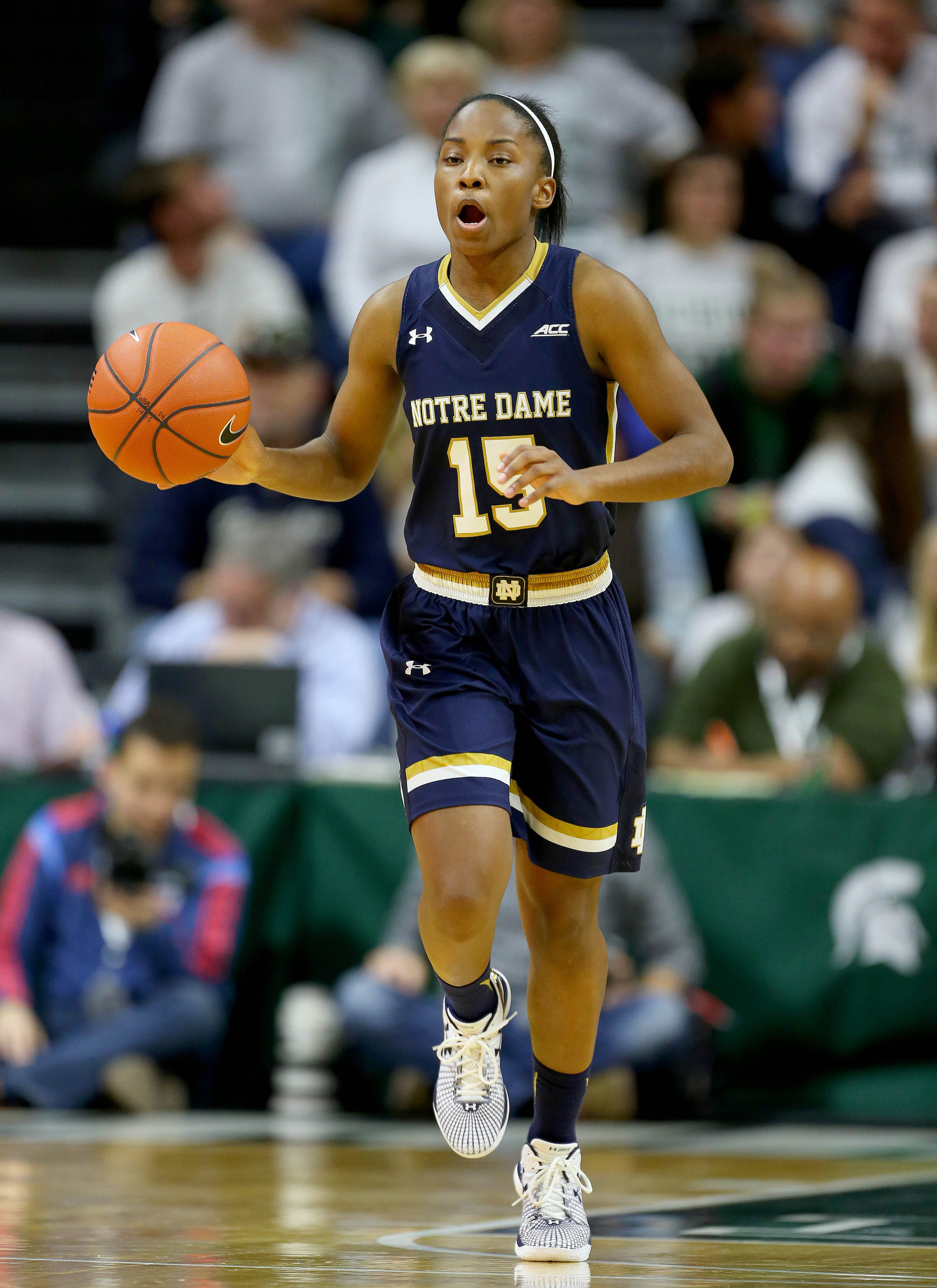Loyd’s 28 Points Lift No. 3 Notre Dame Past No. 15 Michigan State Sophomore guard Lindsay Allen collected 14 points, a career-high nine rebounds and five assists to help #3/2 Notre Dame ease past #15/17 Michigan State, 71-63 on Wednesday night at the Breslin Center in East Lansing, Michigan.