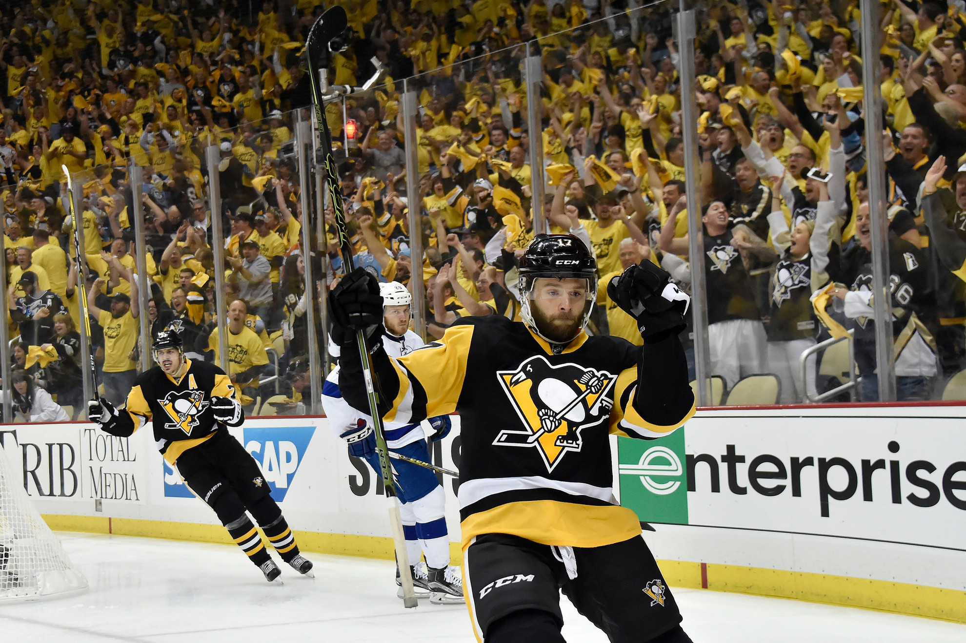 NHL Season Opens With Seven Irish On Rosters Bryan Rust