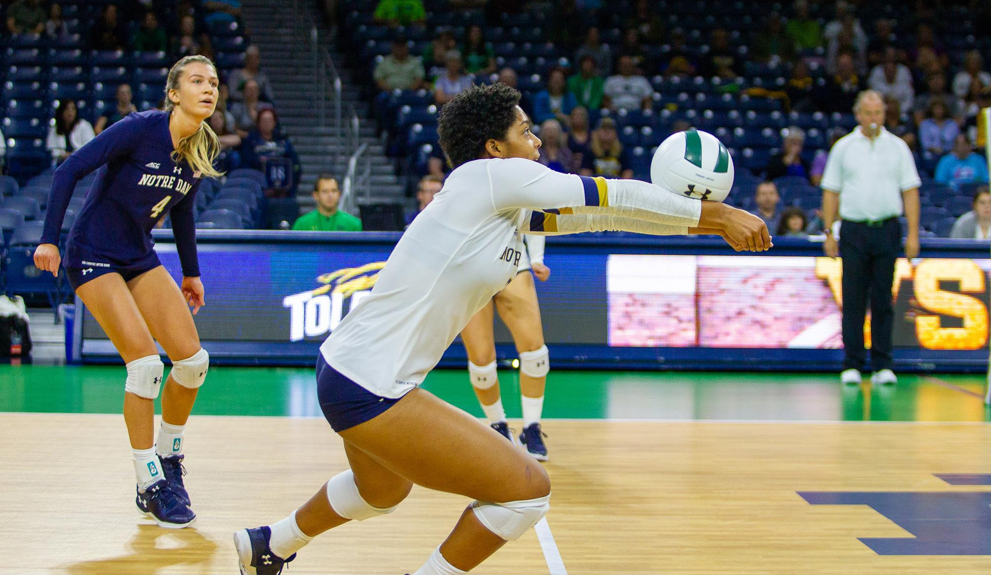 Irish Record Seventh Sweep In Win Over UNC Sydney Bent v.s Toledo