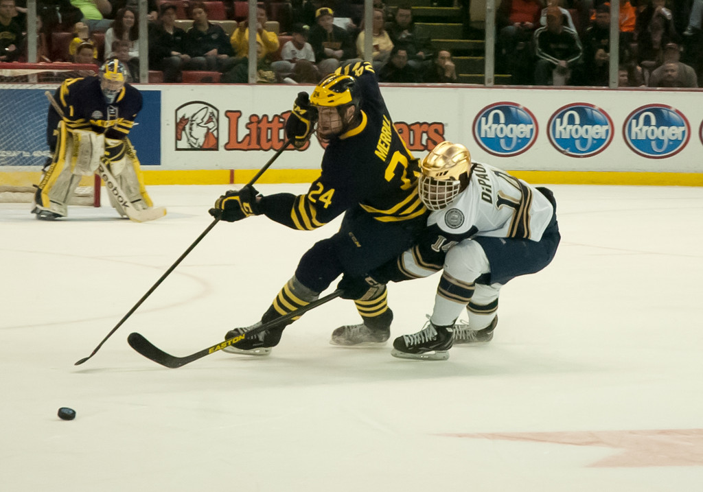 Notre Dame Men's Ice Hockey wins CCHA Championship over Michigan on 03-24-2013