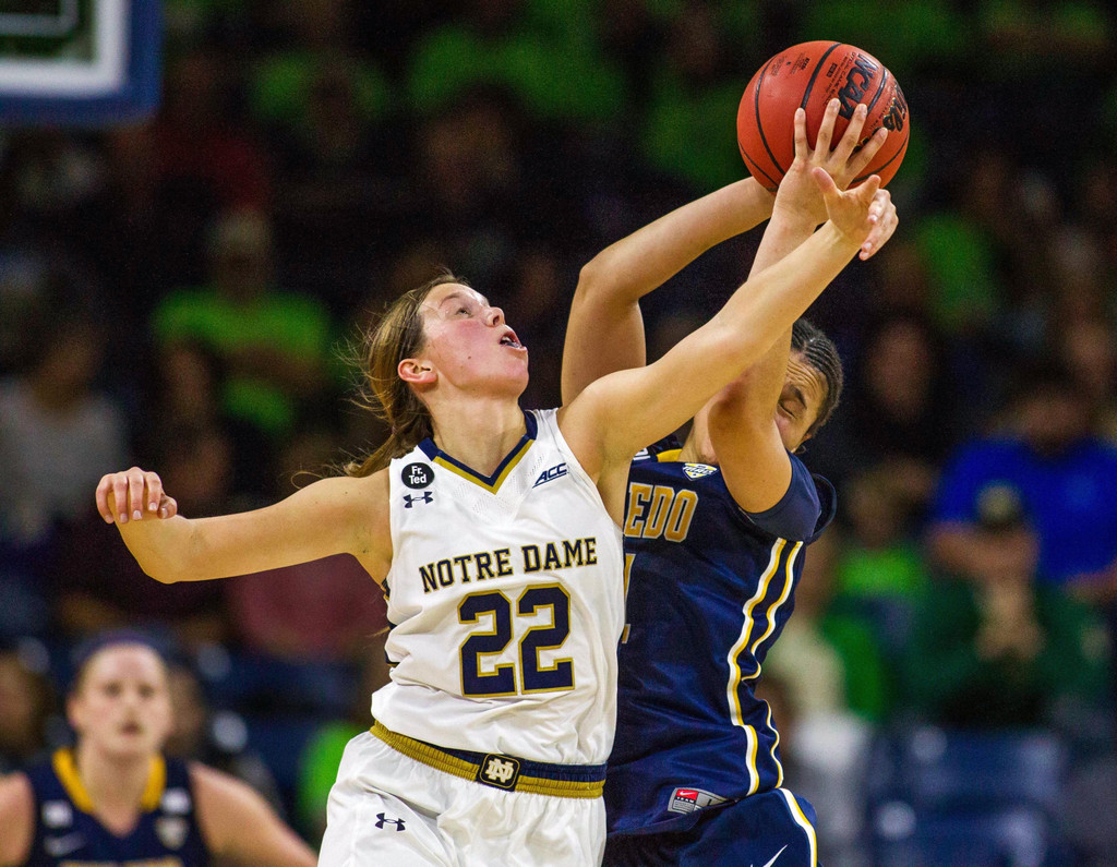 No. 3 Notre Dame 74, Toledo 39
