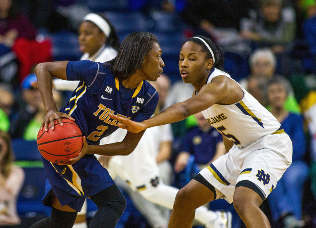 No. 3 Notre Dame 74, Toledo 39