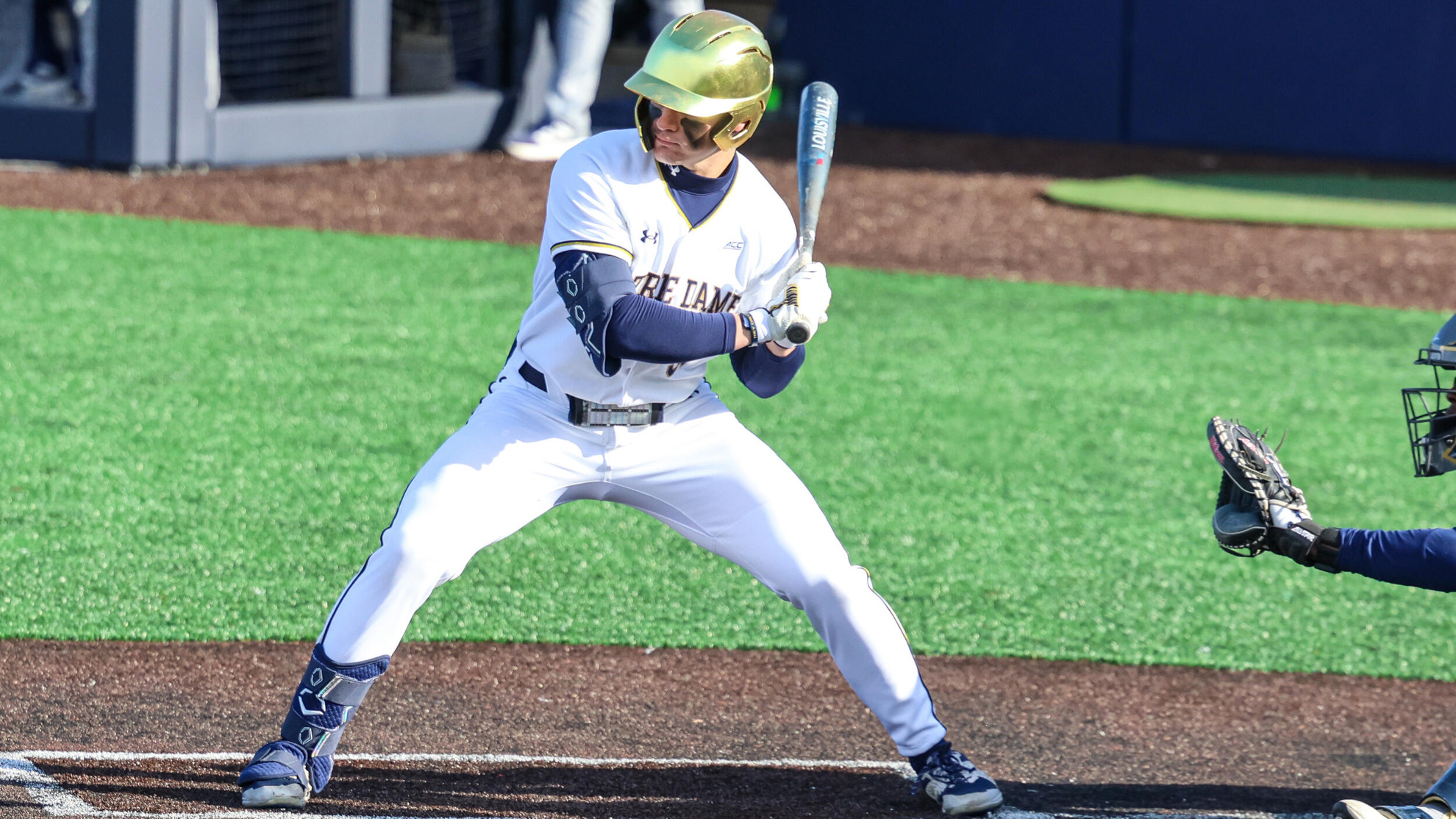 Irish Stopped by Yellow Jackets Davis Johnson