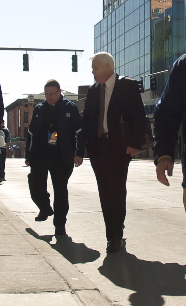 Notre Dame Men's Ice Hockey falls to St. Cloud State on 03-30-2013
