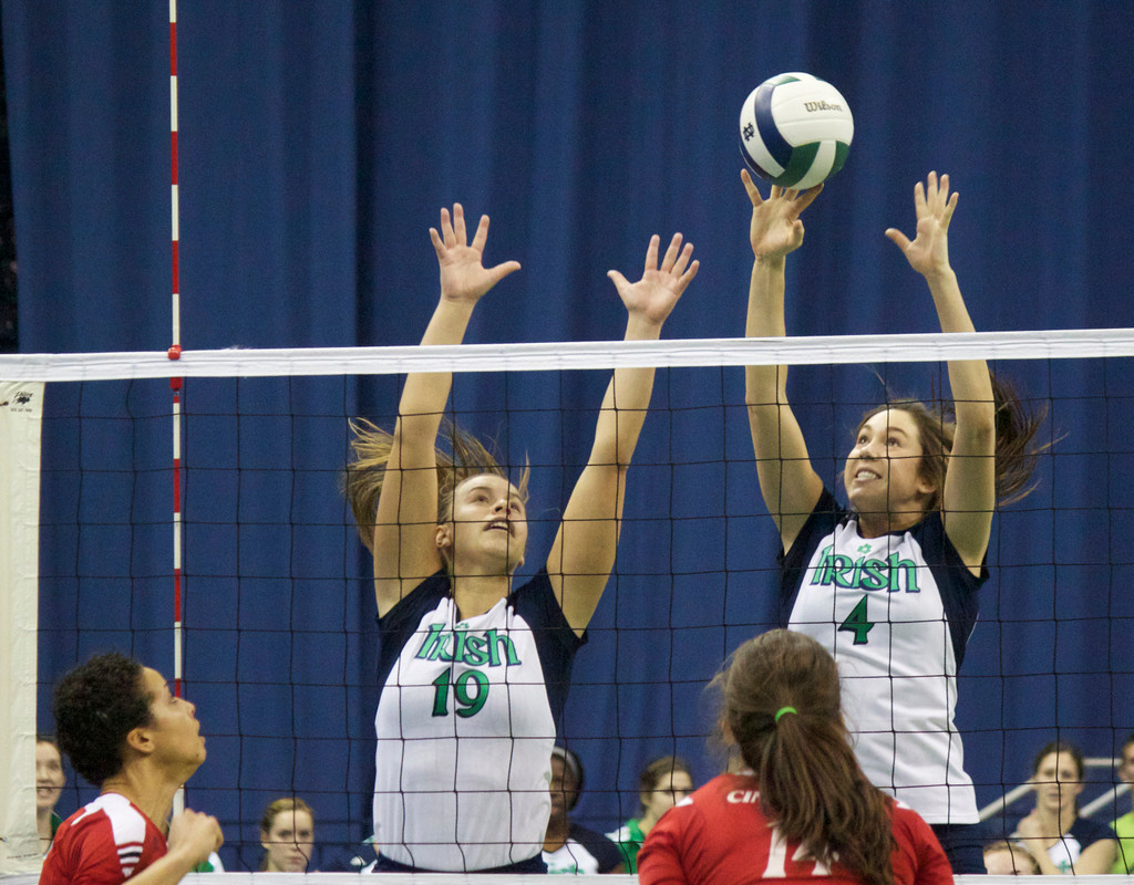 11/9 Volleyball vs Cincinnati