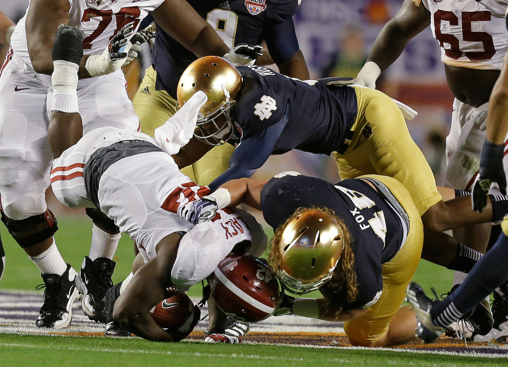 Irish Title Hopes Halted By Crimson Tide, 42-14 (AP)