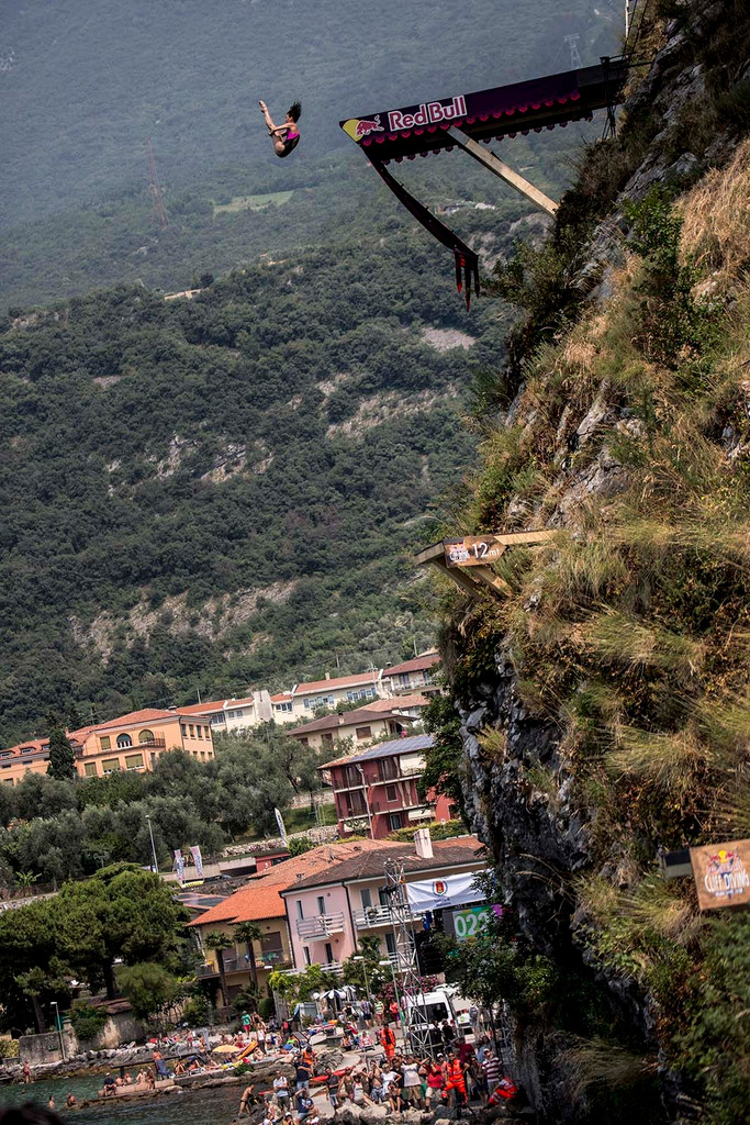 Tara Hyer Tira Photos