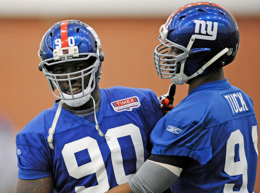 Justin Tuck & Sergio Brown at Super Bowl XLVI (AP)