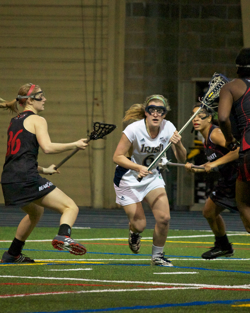 Women's Lacrosse Beats Cincinnati, 25-1