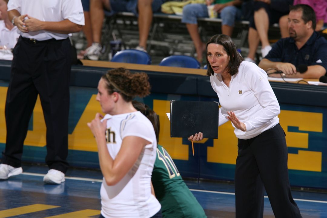Head coach Debbie Brown, who picked up career win No. 500 last season, notched her 400th victory as Notre Dame's head coach against Syracuse.