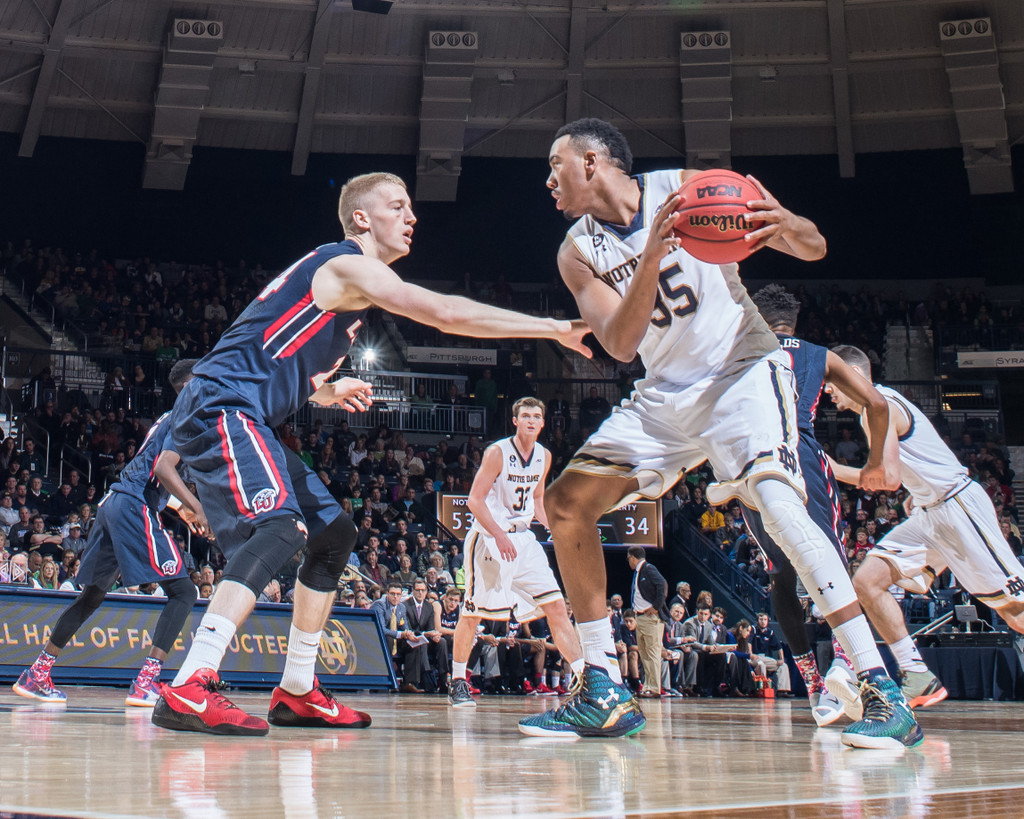 Notre Dame 73, Liberty 56