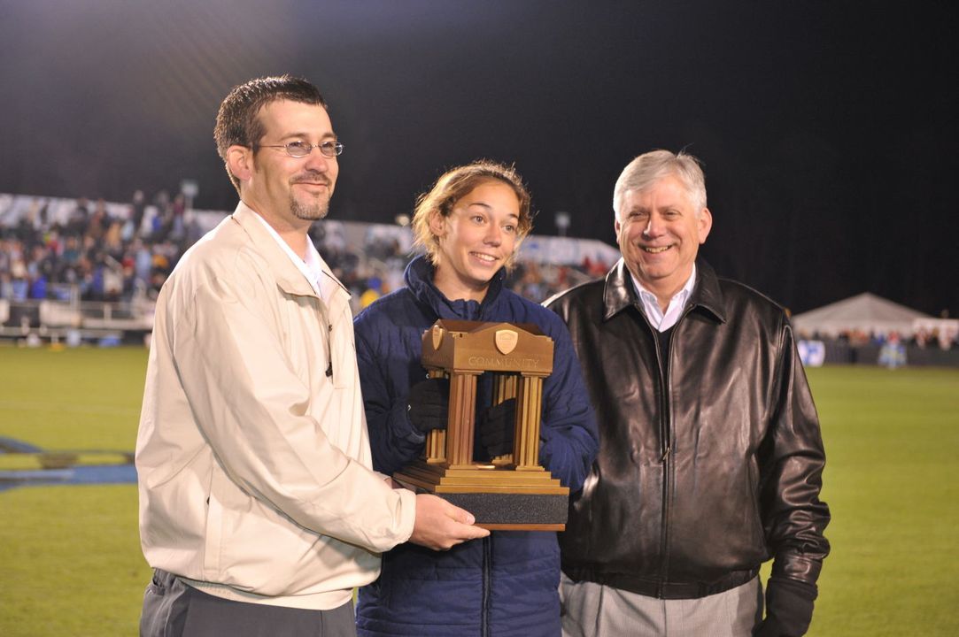 Senior All-America forward Kerri Hanks received the 2008 Lowe's Senior CLASS Award during an on-field ceremony at halftime of Friday's NCAA Women's College Cup semifinal game between North Carolina and UCLA in Cary, N.C.
