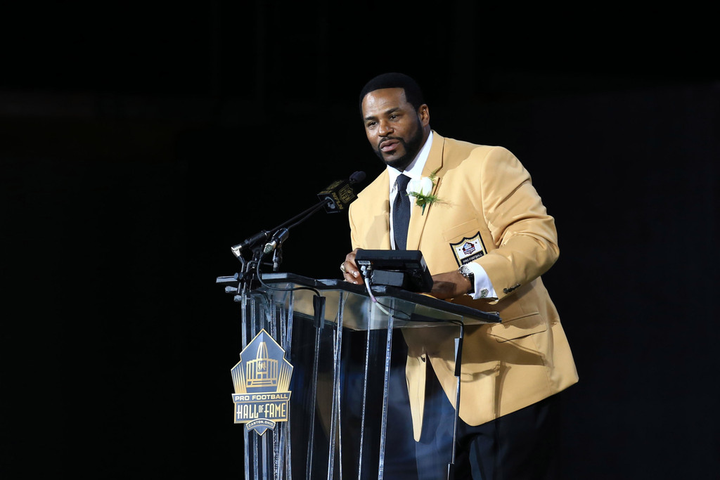 Jerome Bettis and Tim Brown inducted into Pro Football Hall of Fame