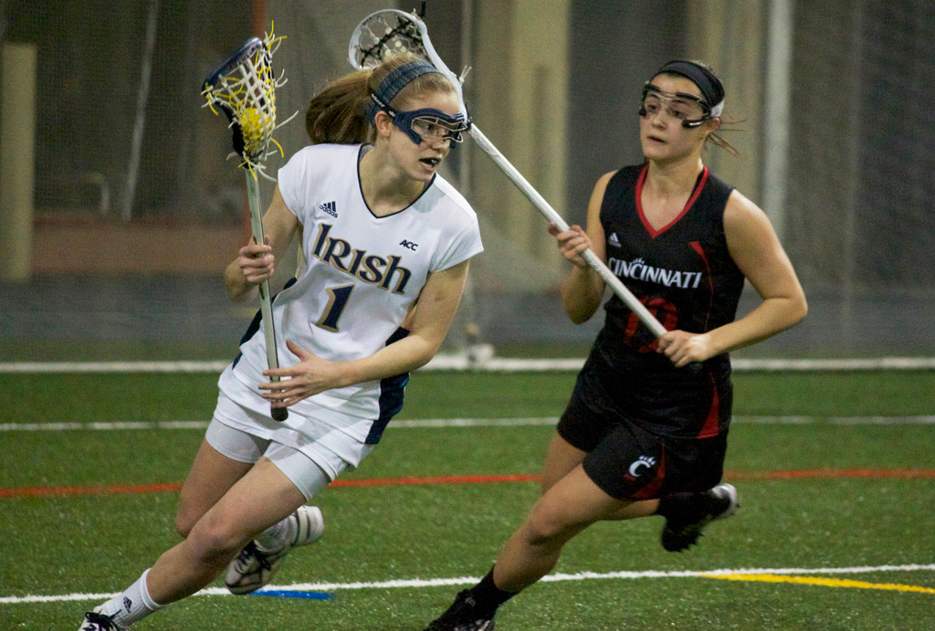 Women's Lacrosse Beats Cincinnati, 25-1