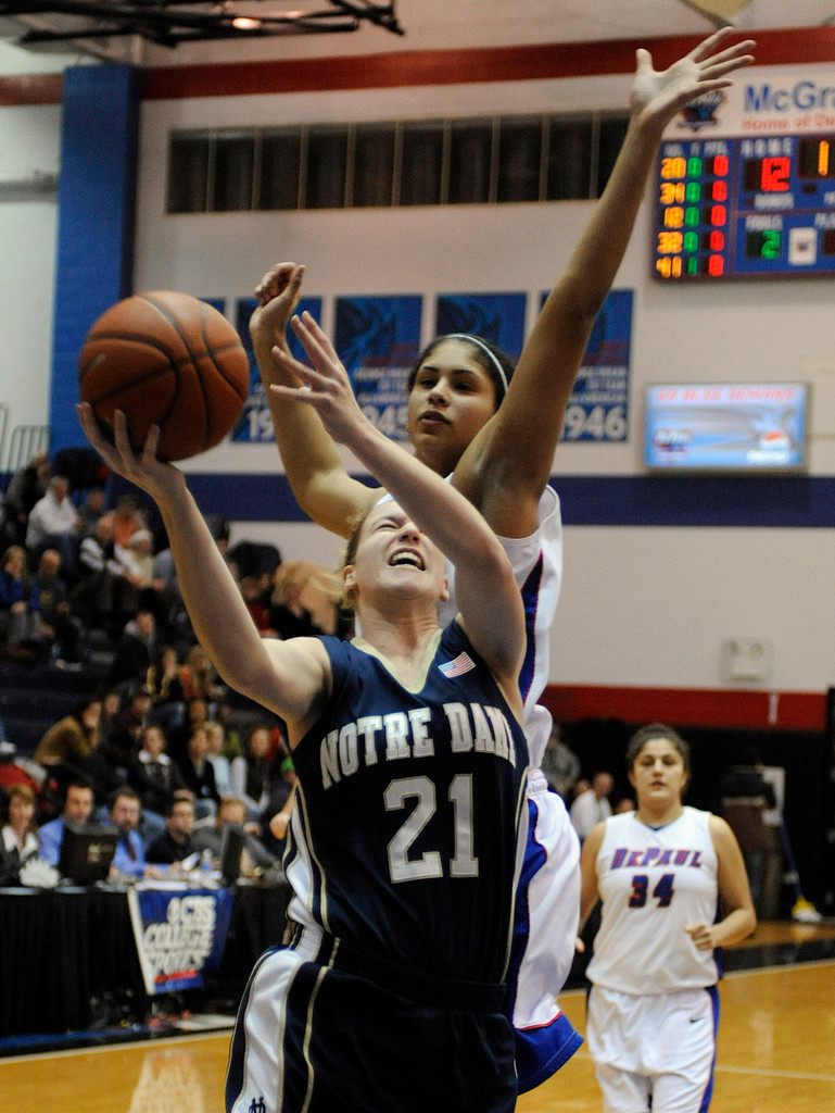 #12/4 Irish Burn Blue Demons, 86-62 (AP photos)