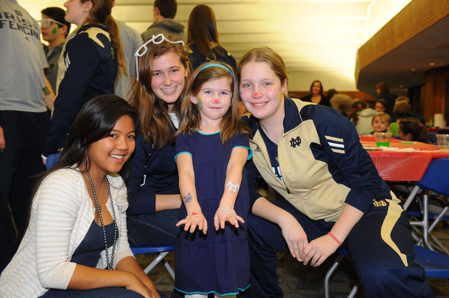 Notre Dame Athletes Team With Memorial Hospital For Annual Children’s Christmas Party Student-athletes from 19 Notre Dame teams, plus more than 80 children took part in this year's Notre Dame Athletics/Memorial Hospital Christmas Party on Dec. 6 inside Heritage Hall at the Joyce Center.