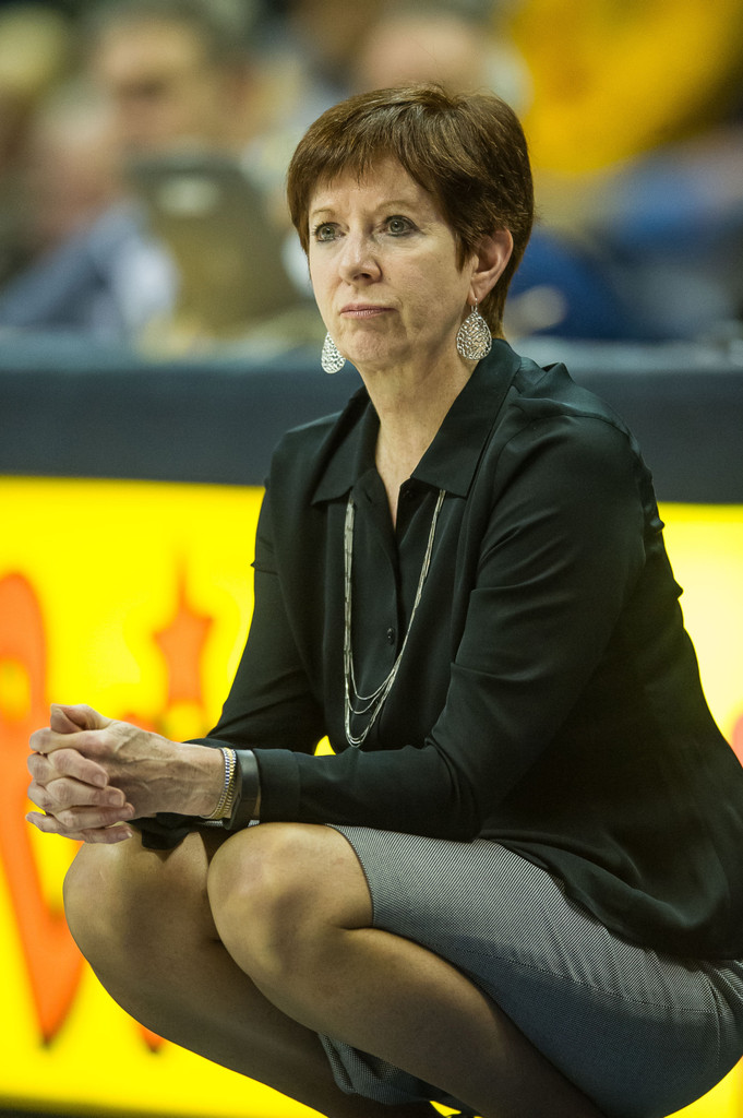 No. 2 Notre Dame 79, Chattanooga 58