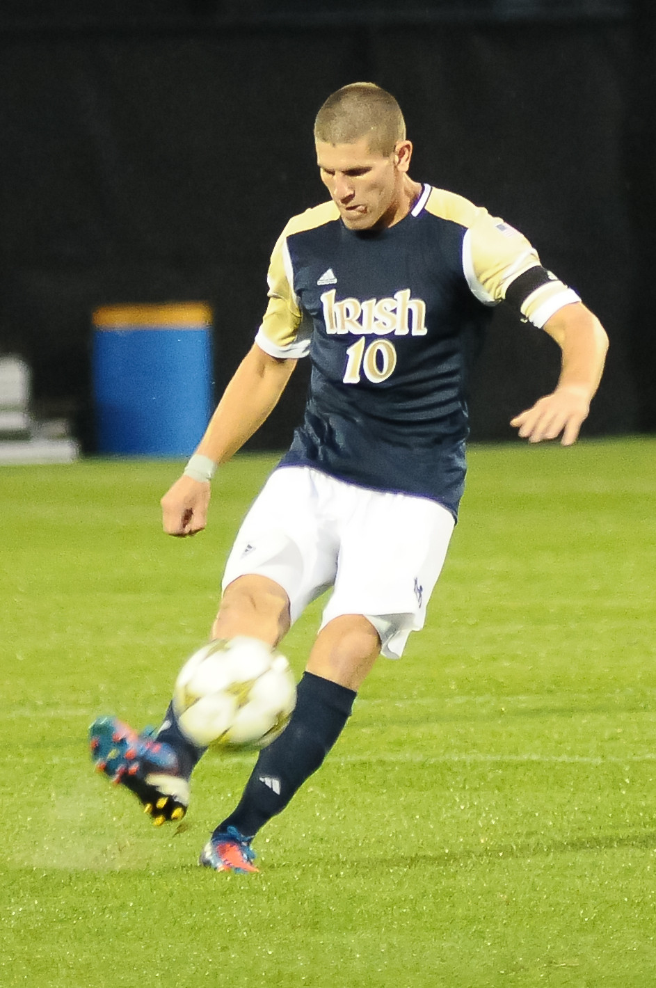 #8 Notre Dame Edged At #2 Connecticut, 2-1 Senior midfielder Dillon Powers scored in the 49th minute. It was his third goal of the season.
