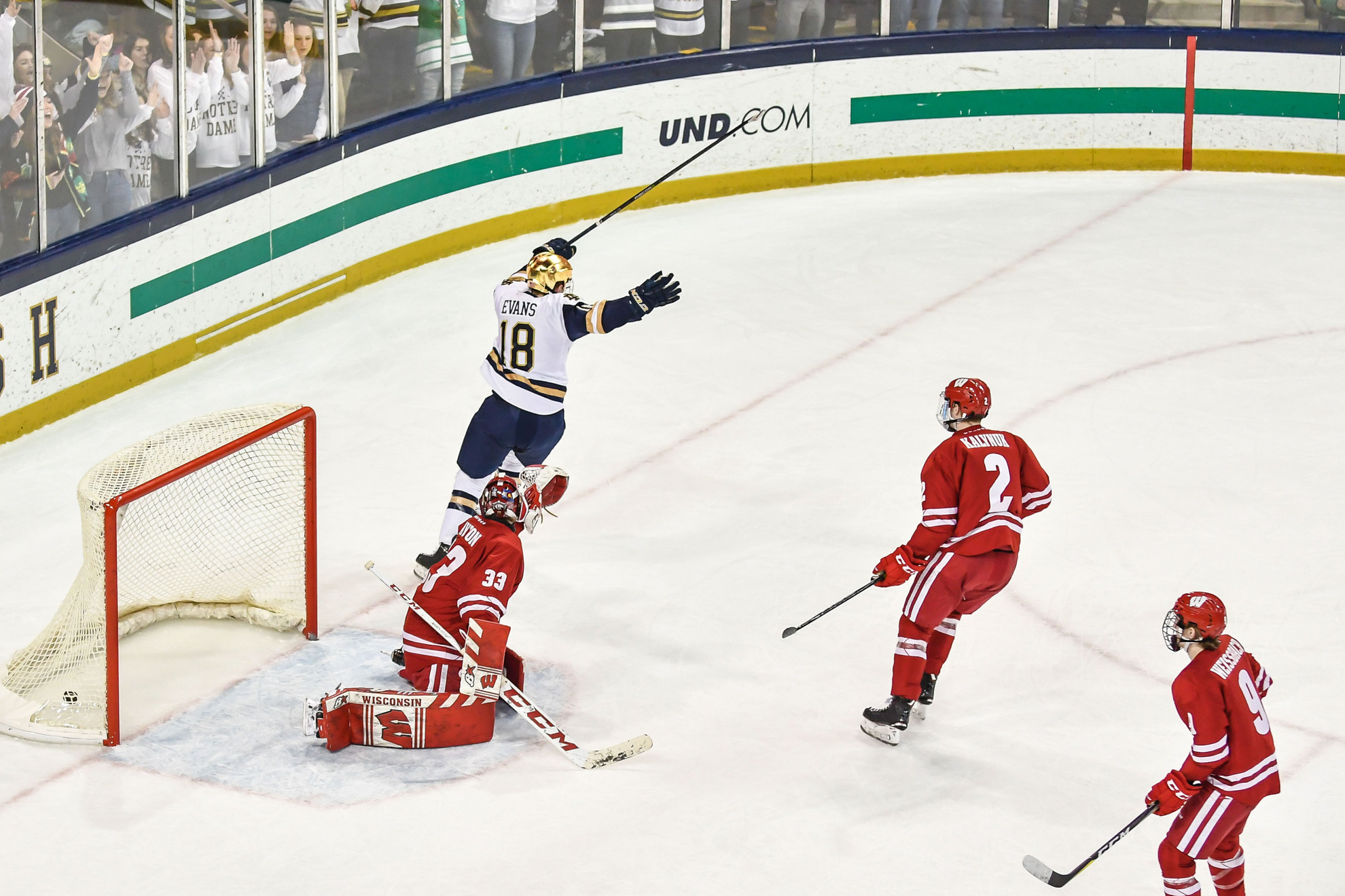 #1 Irish Down #18 Wisconsin 4-2 For 16th Straight Win #1 Irish Down #18 Wisconsin 4-2 For 16th Straight Win