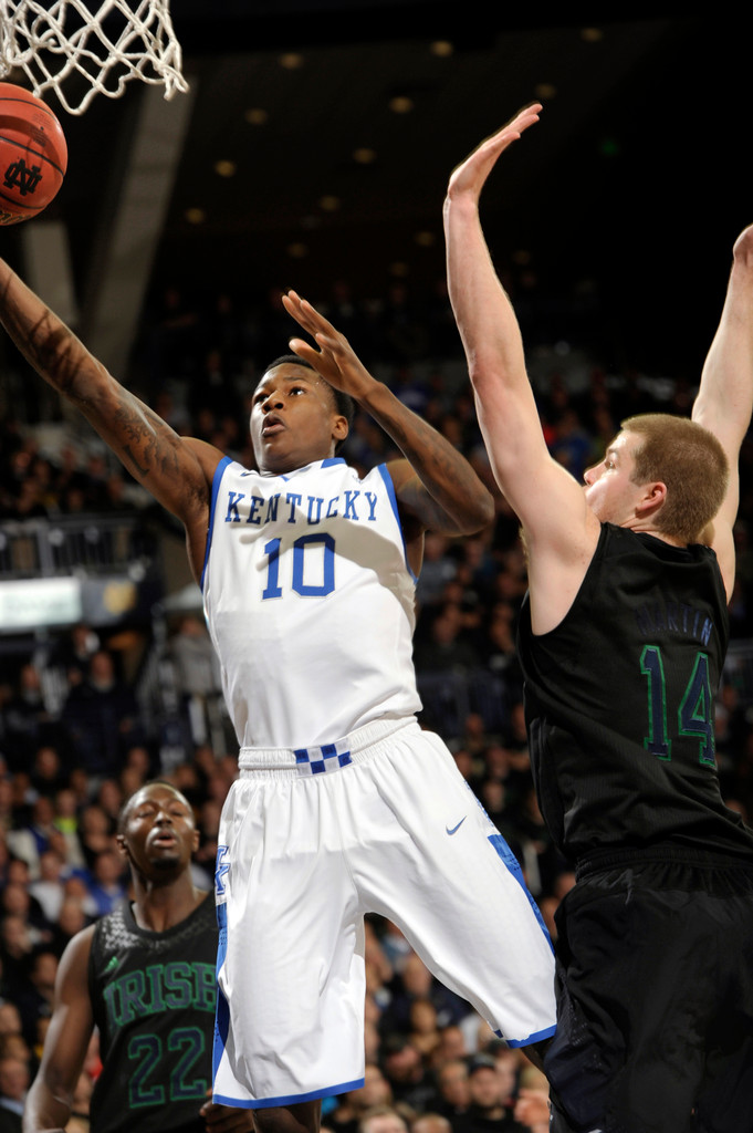 Notre Dame Knocks Off No. 8 Kentucky 64-50 (AP)