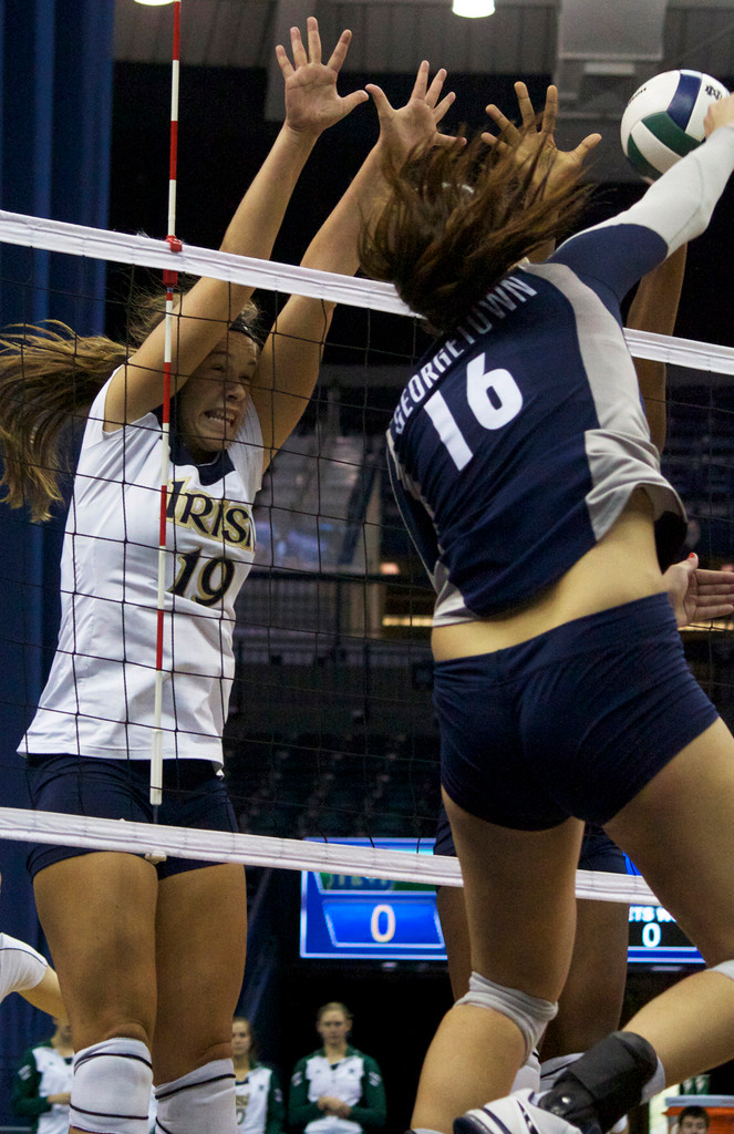 Volleyball Sweeps Georgetown