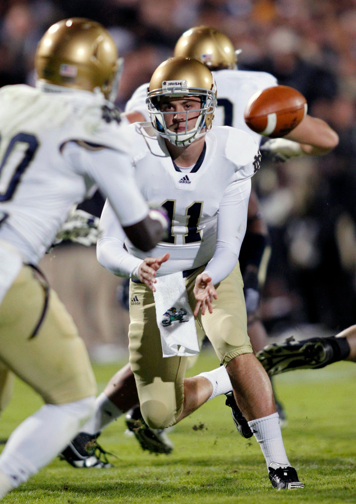 Irish Keep Rolling, Shut Down Purdue in 38-10 Triumph (AP)