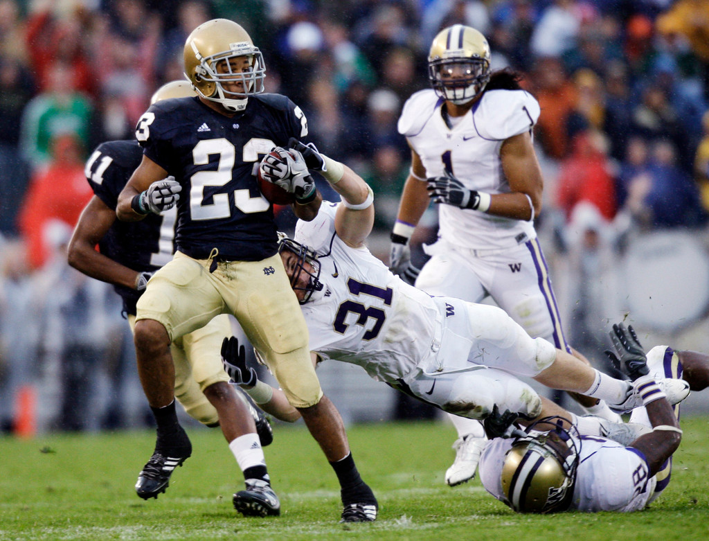 Notre Dame Outlasts Washington in OT, 37-30 (AP)