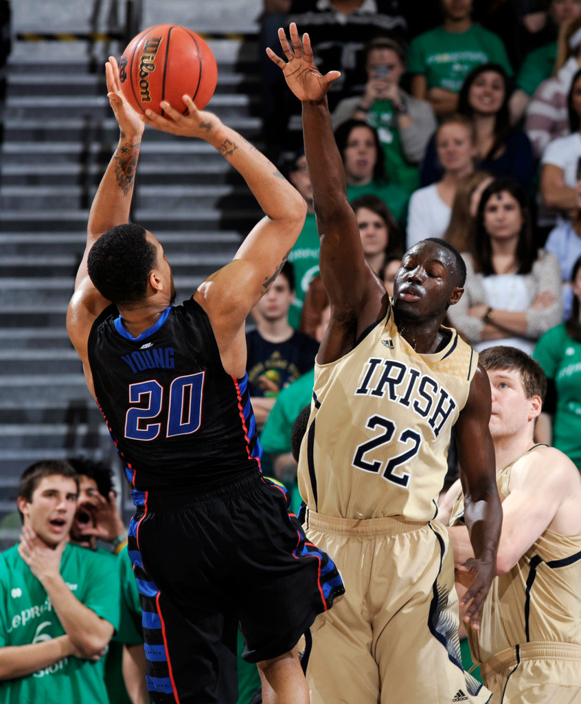 No. 21 Notre Dame Edges DePaul In Overtime, 82-78 (AP)