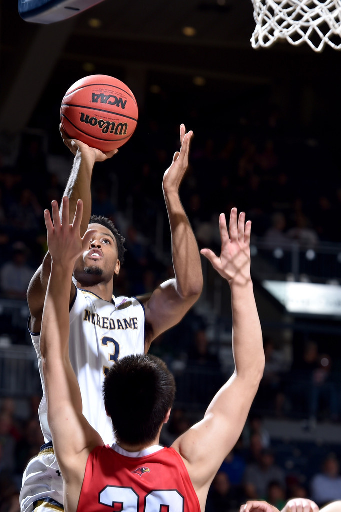 Notre Dame 92, Seattle 49