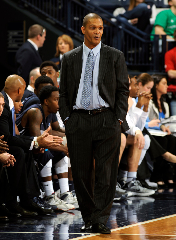 No. 20 Irish Roll Past Monmouth, 84-57 (AP)