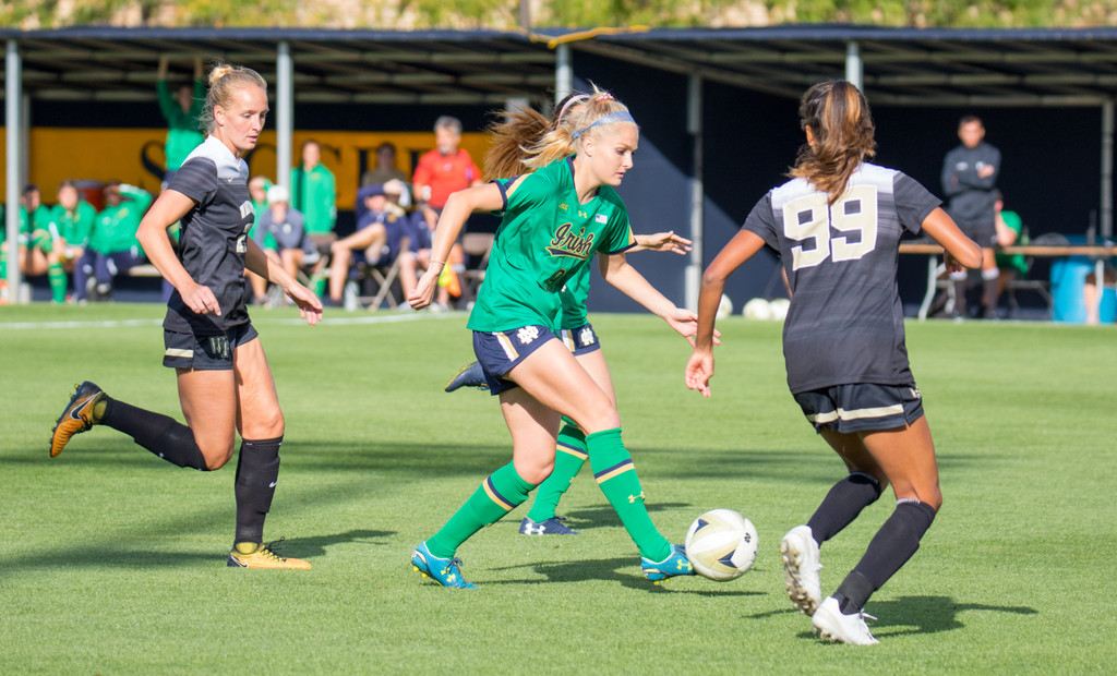 #22 Notre Dame vs #20 Wake Forest on September 29th 2017, at Alumni Stadium