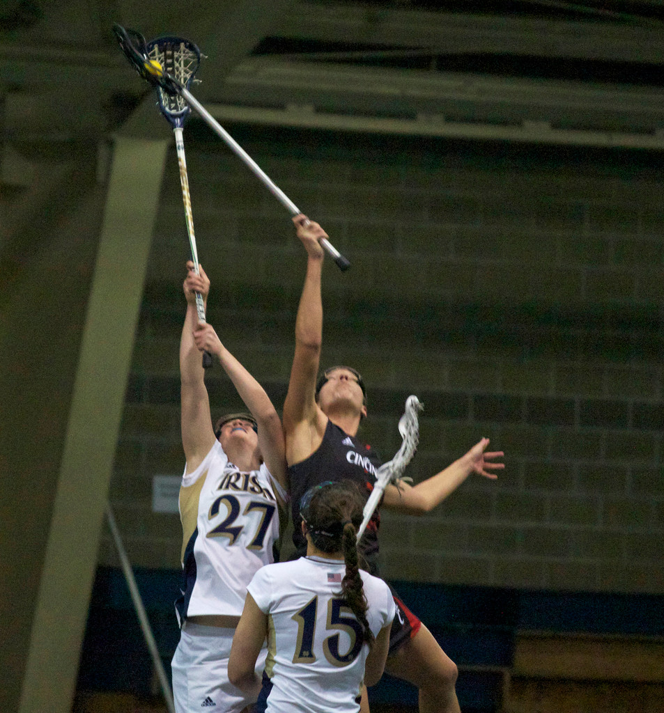 Women's Lacrosse Beats Cincinnati, 25-1