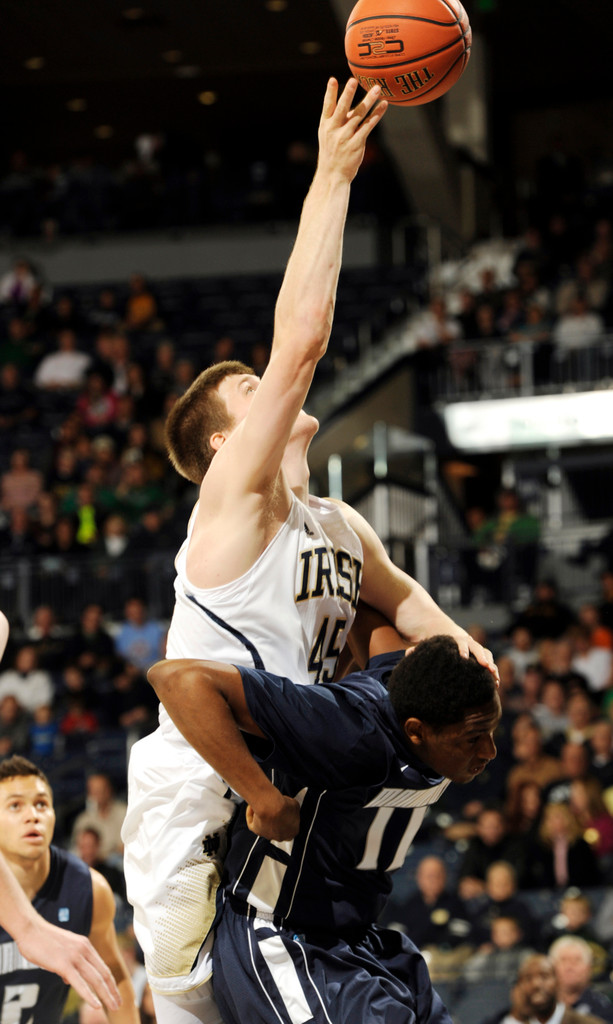 No. 20 Irish Roll Past Monmouth, 84-57 (AP)