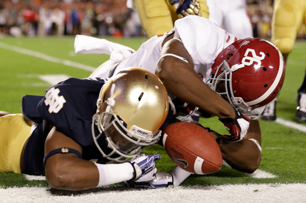 Irish Title Hopes Halted By Crimson Tide, 42-14 (AP)