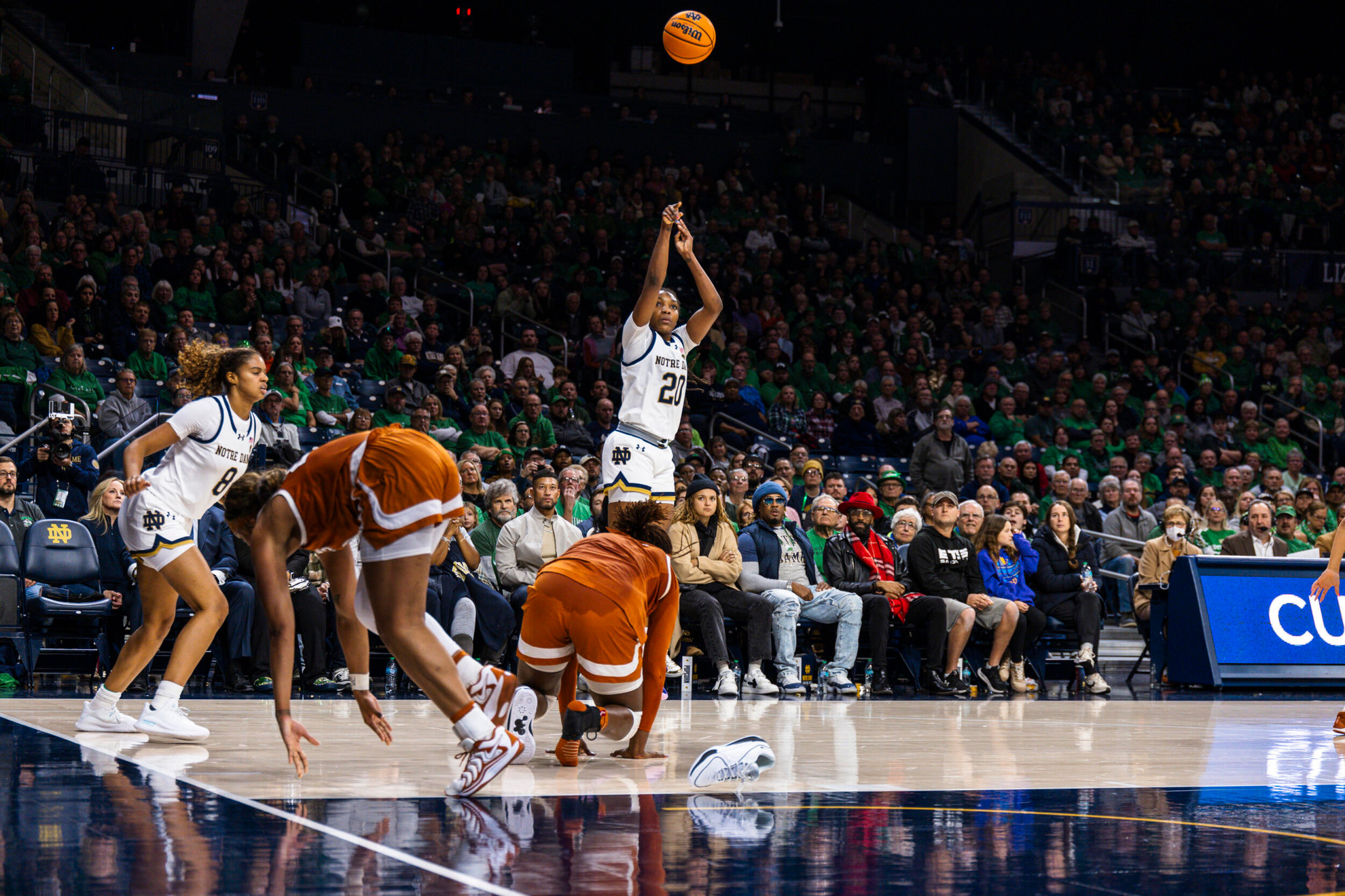Notre Dame, UConn Set for Star-Filled, Primetime Showdown Notre Dame, UConn Set for Star-Filled, Primetime Showdown